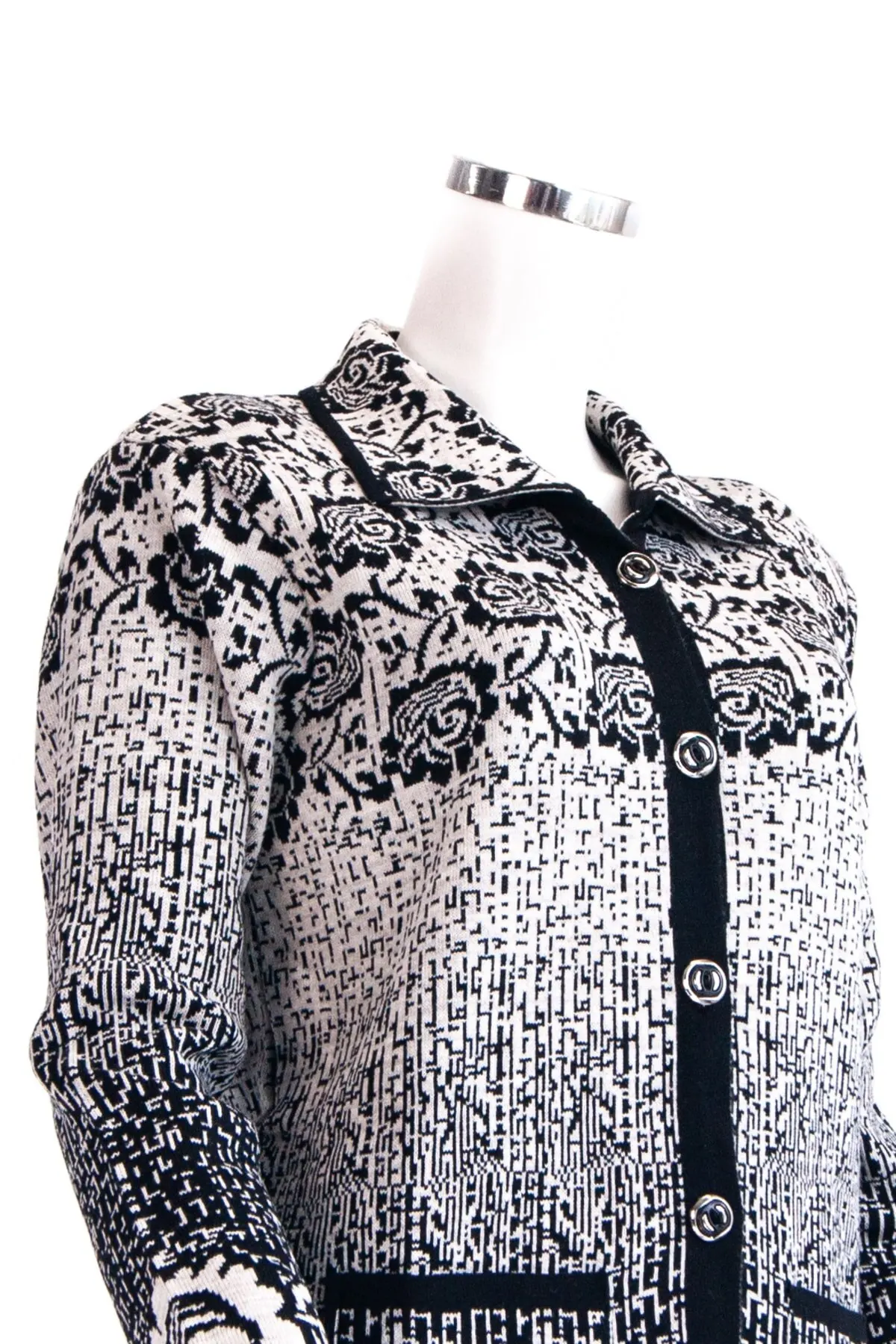 Women's Cardigan mother's Winter sportswear Buttoned Pocket Rose Time Motif Casual Cut Wool sportswear Sweaters
Women's Cardigan mother's Winter sportswear Buttoned Pocket Rose Time Motif Casual Cut Wool sportswear Sweaters