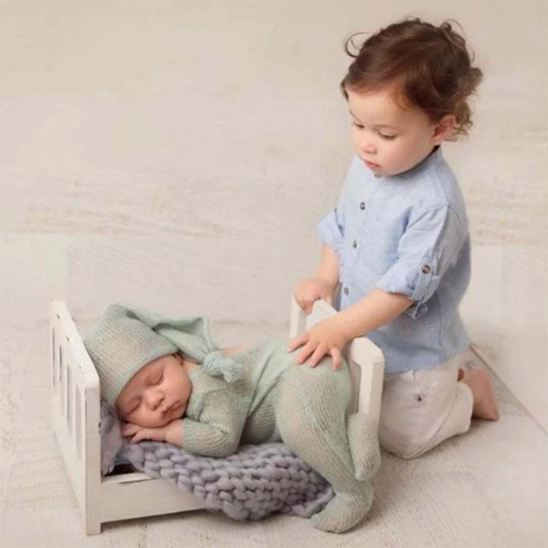Newborn Wooden Baby Beds Babies Photography Props Backdrops Infant Crib Pink White Photo Shoot Furnitures Children's Sofa Chair
Newborn Wooden Baby Beds Babies Photography Props Backdrops Infant Crib Pink White Photo Shoot Furnitures Children's Sofa Chair