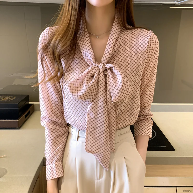 elegant women dot blouses korean fashion clothing women pink chiffon blouse bow tie lady shirt and blouse woman tops
elegant women dot blouses korean fashion clothing women pink chiffon blouse bow tie lady shirt and blouse woman tops
