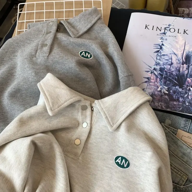 Женские рубашки-поло в стиле Харадзюку, шикарная утепленная Осенняя Корейская популярная Толстовка в стиле ретро для подростков, универсал...
Женские рубашки-поло в стиле Харадзюку, шикарная утепленная Осенняя Корейская популярная Толстовка в стиле ретро для подростков, универсал...