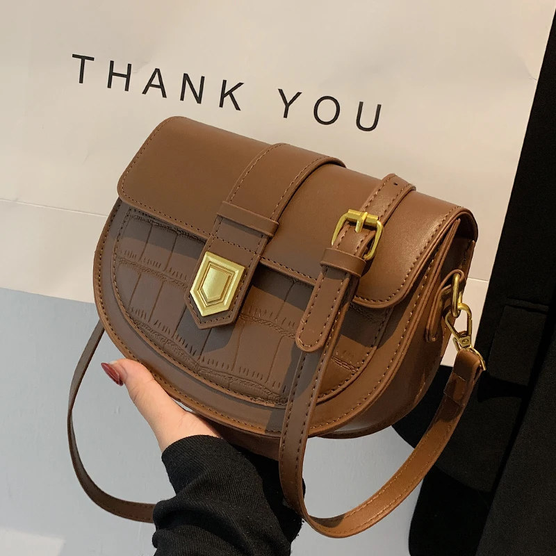 Small Bag Women's New Fashion Popular High Quality Fashion Crossbody Bag Popular on the Internet Popular Retro Saddle Bag
Small Bag Women's New Fashion Popular High Quality Fashion Crossbody Bag Popular on the Internet Popular Retro Saddle Bag