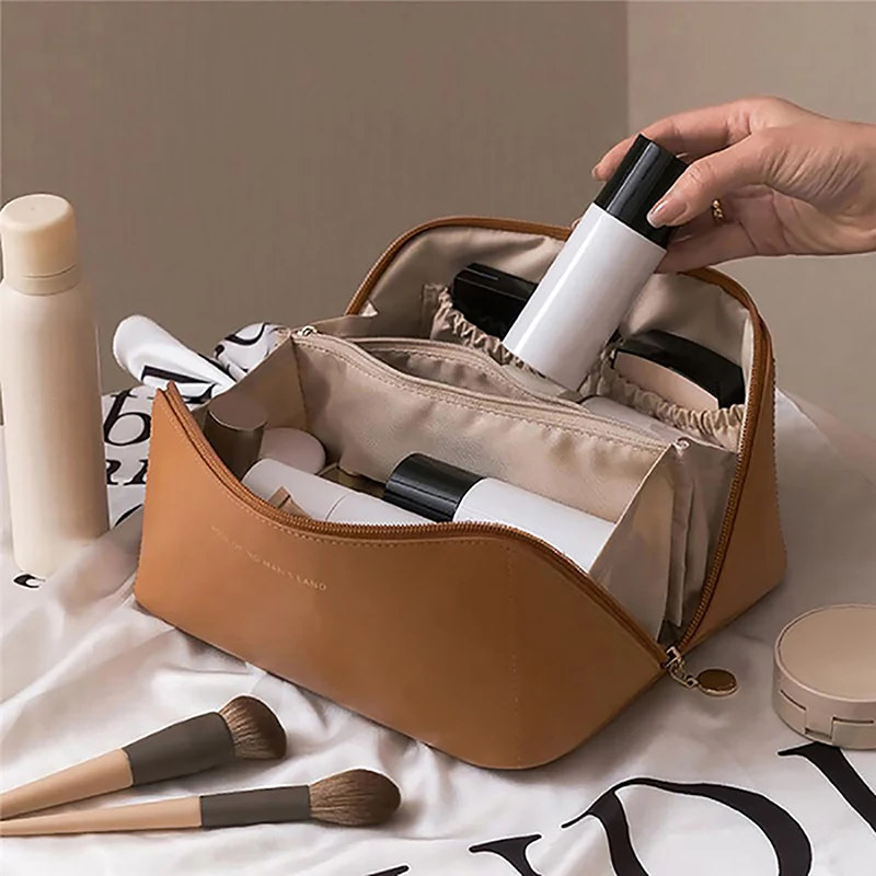 Portable Women Travel Bag Makeup Large-capacity Storage Leather Bags Design Cosmetic Toiletry Bag Pouch Luxury
Portable Women Travel Bag Makeup Large-capacity Storage Leather Bags Design Cosmetic Toiletry Bag Pouch Luxury