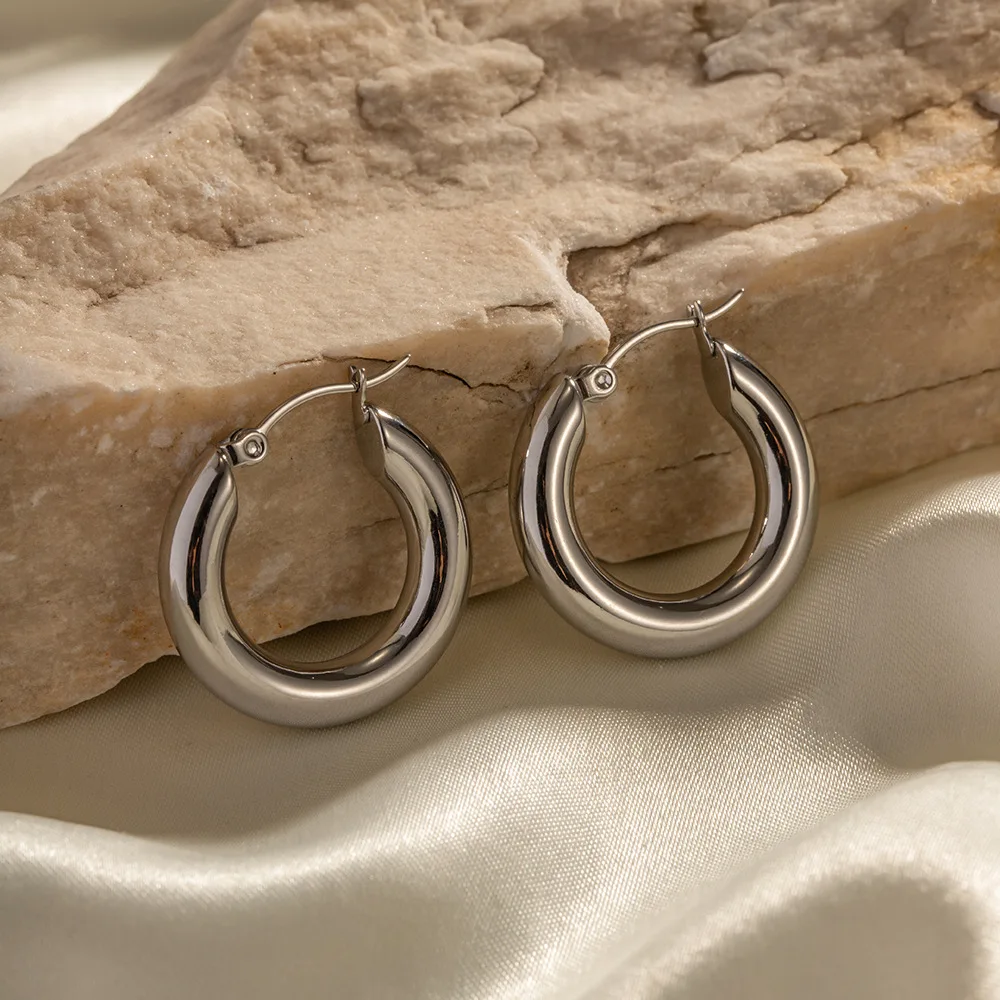 Silver Color Circle Arc Earrings Trendy Retro Simple Hot Sexy Exquisite Hoop Earring Couple Jewelry Gift
Silver Color Circle Arc Earrings Trendy Retro Simple Hot Sexy Exquisite Hoop Earring Couple Jewelry Gift