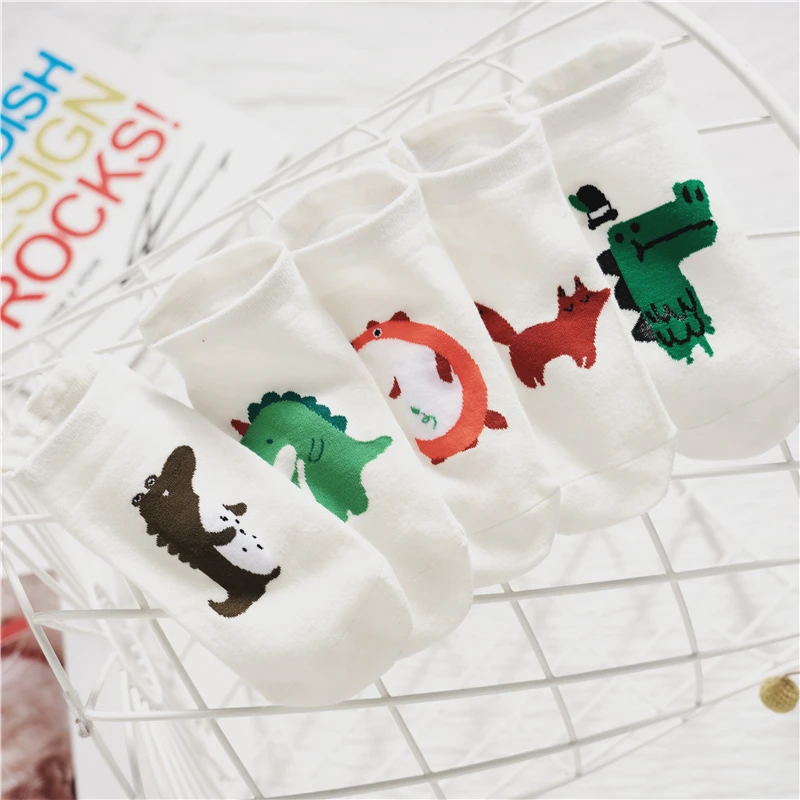 New funny cartoon Graffiti Animal socks happy summer cute dinosaur shark fox ankle socks Unisex Art Novelty Harajuku sokken
New funny cartoon Graffiti Animal socks happy summer cute dinosaur shark fox ankle socks Unisex Art Novelty Harajuku sokken