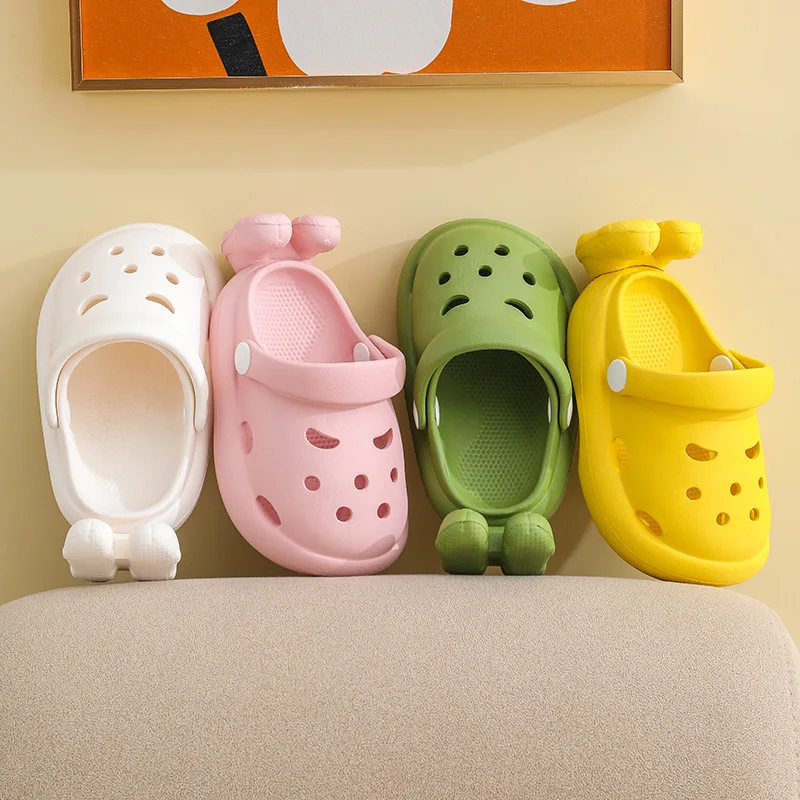 Cartoon shoes and sandals in Baotou are anti-collision and anti-skid for children with soft soles and thick soles
Cartoon shoes and sandals in Baotou are anti-collision and anti-skid for children with soft soles and thick soles