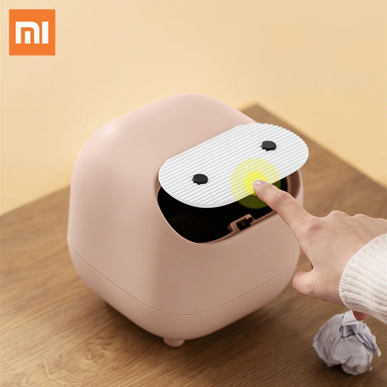 Настольная корзина для мусора Xiaomi, мультяшная мини-корзина для бумаги, прикроватный столик, подставка для спальни, гостиной с крышкой
Настольная корзина для мусора Xiaomi, мультяшная мини-корзина для бумаги, прикроватный столик, подставка для спальни, гостиной с крышкой
