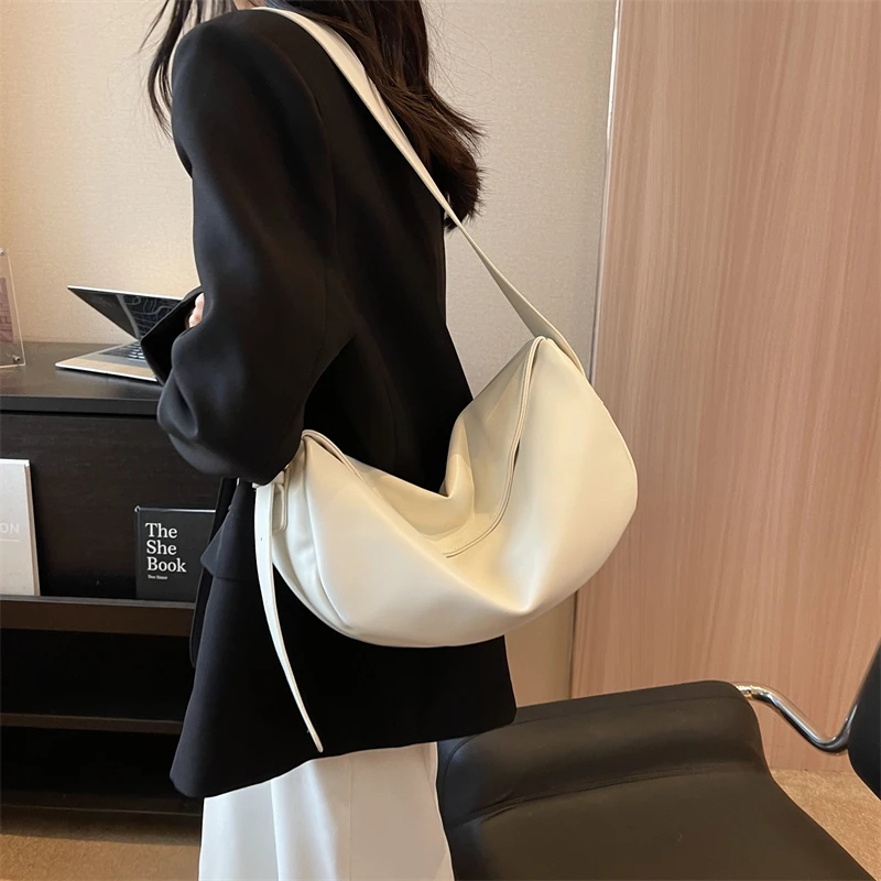 Large-capacity Female Spring And Summer 2023 New Fashion High Quality Broadband Single-shoulder Cross-body Dumpling Bag
Large-capacity Female Spring And Summer 2023 New Fashion High Quality Broadband Single-shoulder Cross-body Dumpling Bag