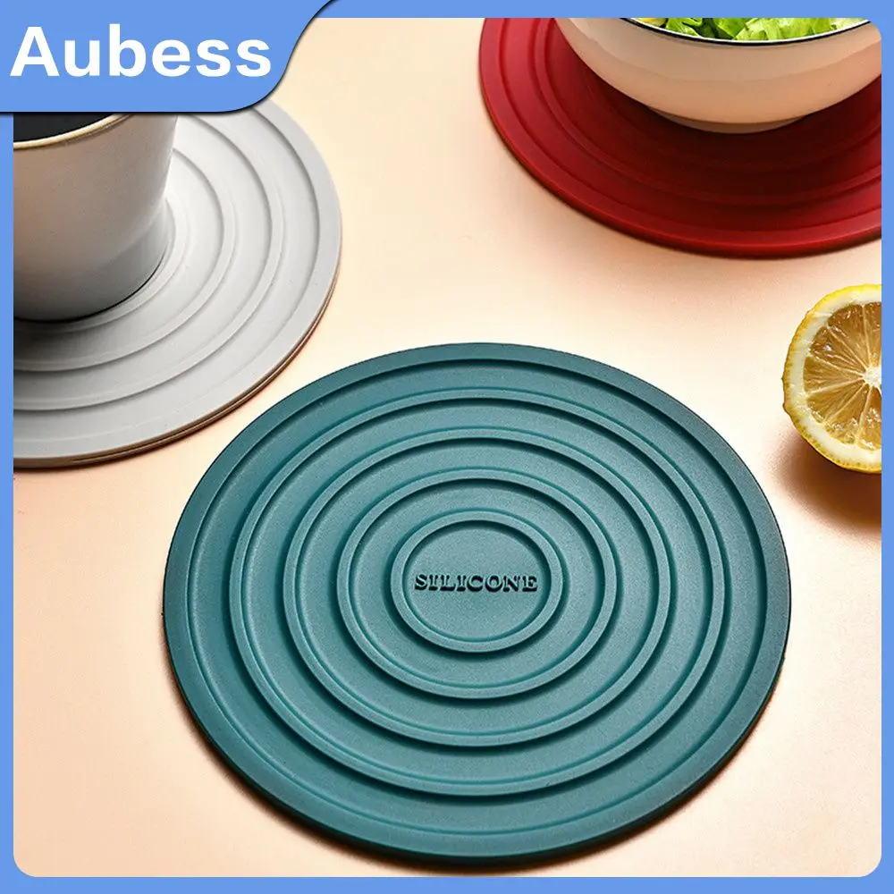 Style Modern And Minimalist With A Soft And Easy To Clean Surface Circular Heat-resistant Silicone Pad Integrated Molding
Style Modern And Minimalist With A Soft And Easy To Clean Surface Circular Heat-resistant Silicone Pad Integrated Molding
