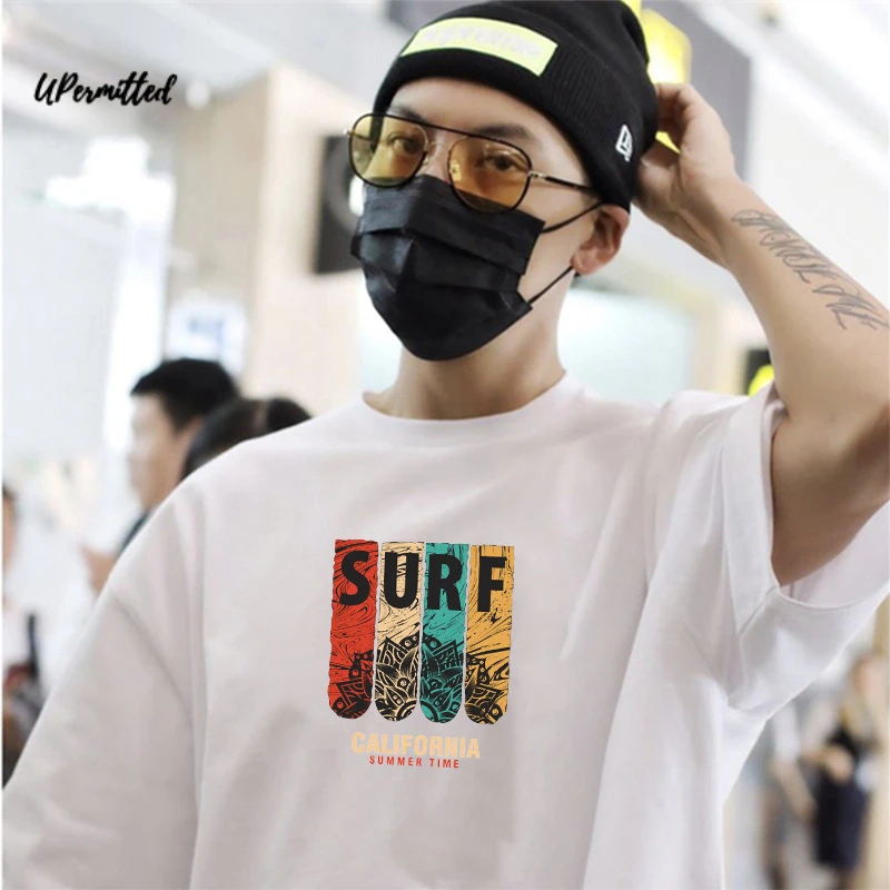 Футболка мужская хлопковая свободного покроя, с коротким рукавом 
Футболка мужская хлопковая свободного покроя, с коротким рукавом