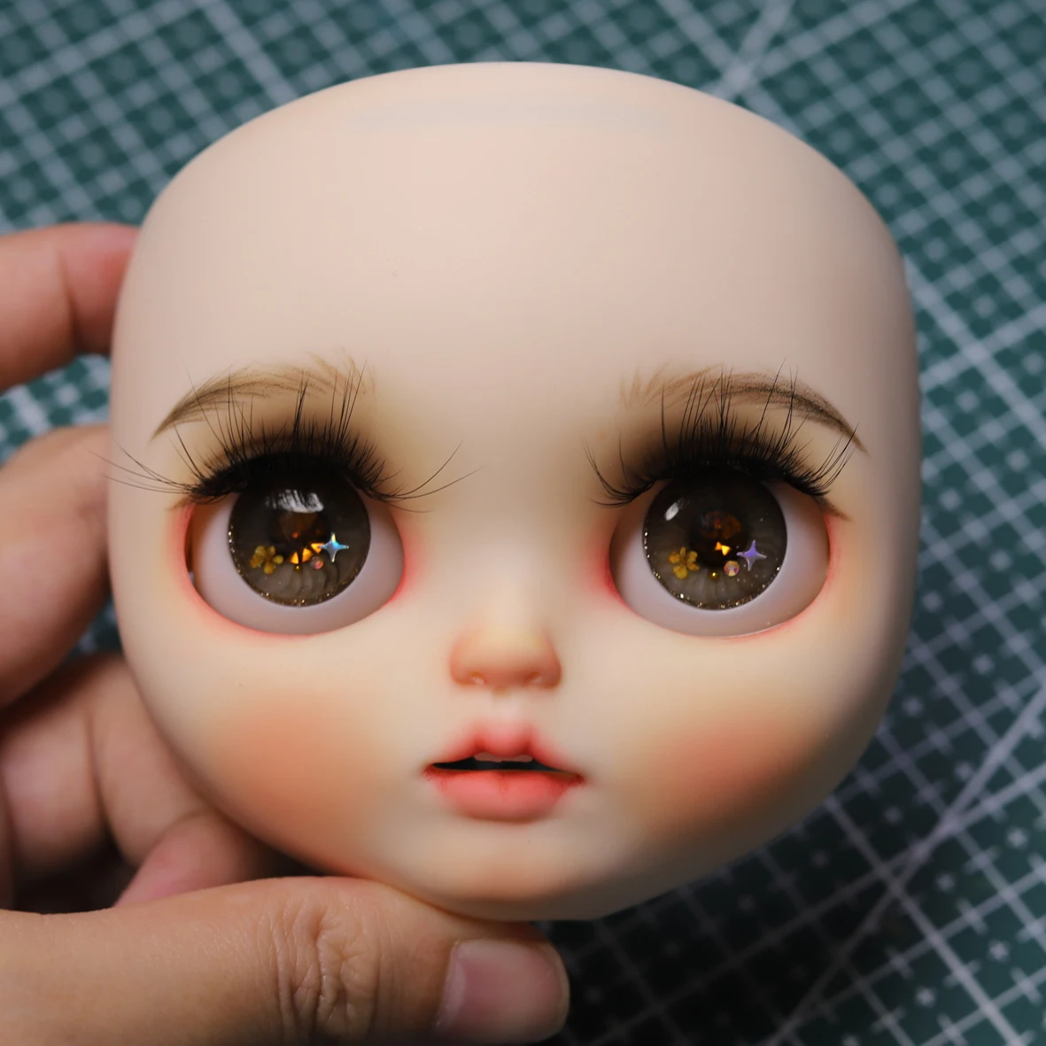 Blyth Doll Face Plate for diy your blyth makeup Including Back Plate customization doll Nude blyth white skin 5.7.17
Blyth Doll Face Plate for diy your blyth makeup Including Back Plate customization doll Nude blyth white skin 5.7.17
