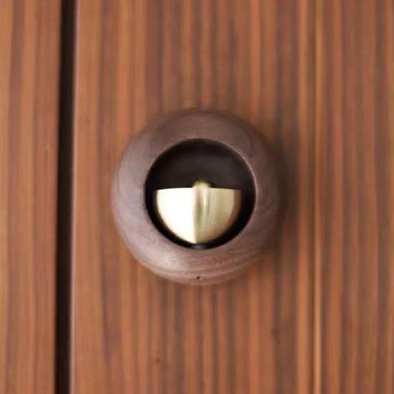 Luxury Creative Doorbell Metal Brass Walnut Wood Magnetic Attraction Refridgerator Magnets Wind Chimes Door Birthday Gift Ideas
Luxury Creative Doorbell Metal Brass Walnut Wood Magnetic Attraction Refridgerator Magnets Wind Chimes Door Birthday Gift Ideas