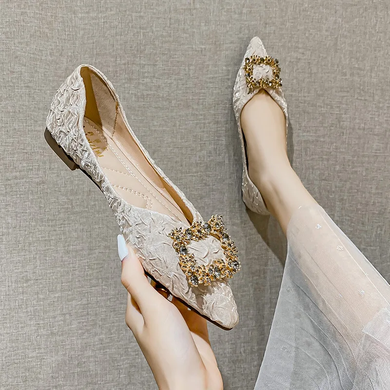 Plus Size 35-43 Women Pointed Toe Flats Bling Diamond Buckle Wedding Shoes Fashion Ballet Flat Shoes Sweet Girl Ladies Shoes
Plus Size 35-43 Women Pointed Toe Flats Bling Diamond Buckle Wedding Shoes Fashion Ballet Flat Shoes Sweet Girl Ladies Shoes