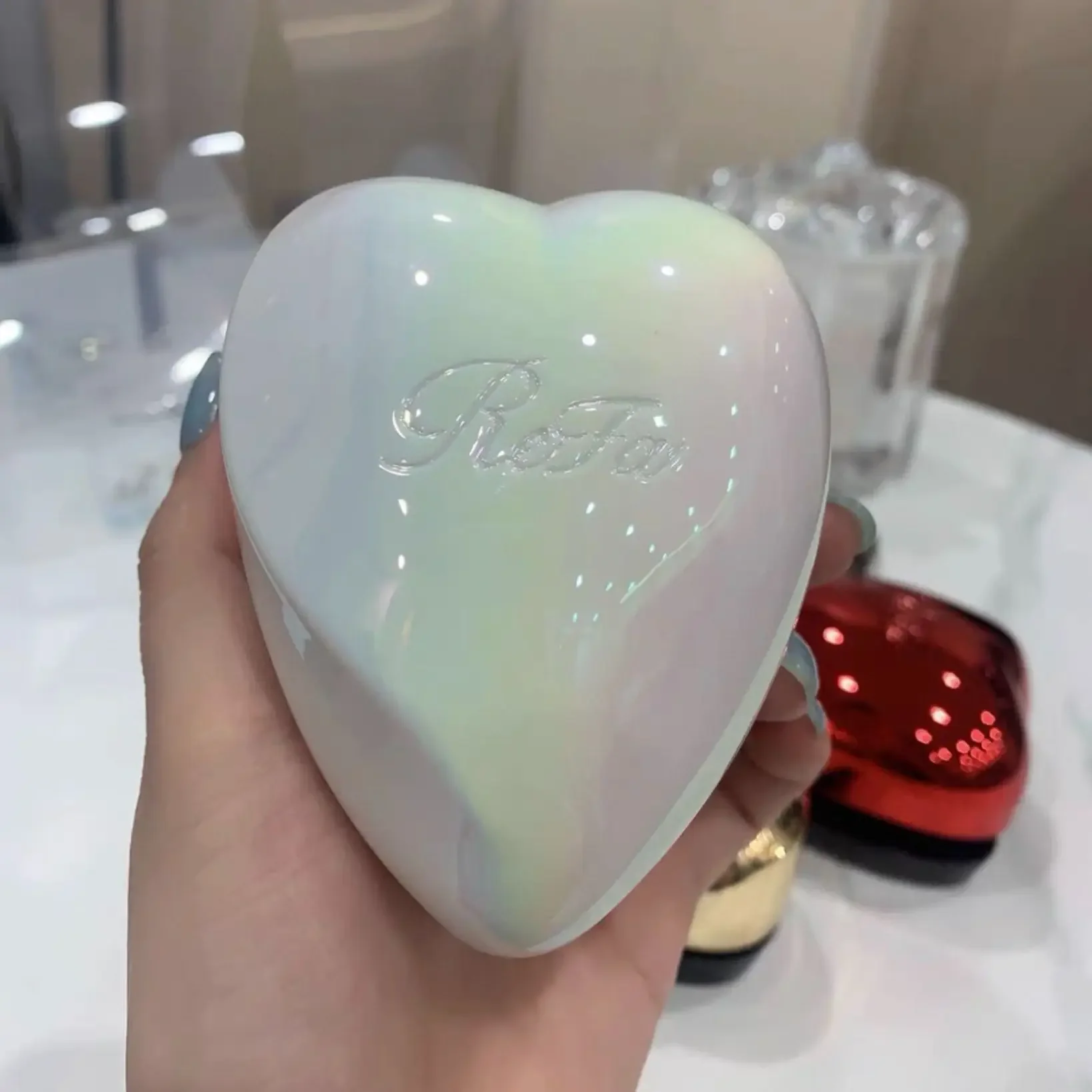 ReFa Heart Hair Brush Small Travel Hair Brush Detangling Hair Brush Portable Mini Hairbrush Hair Care Luxury Gifts
ReFa Heart Hair Brush Small Travel Hair Brush Detangling Hair Brush Portable Mini Hairbrush Hair Care Luxury Gifts