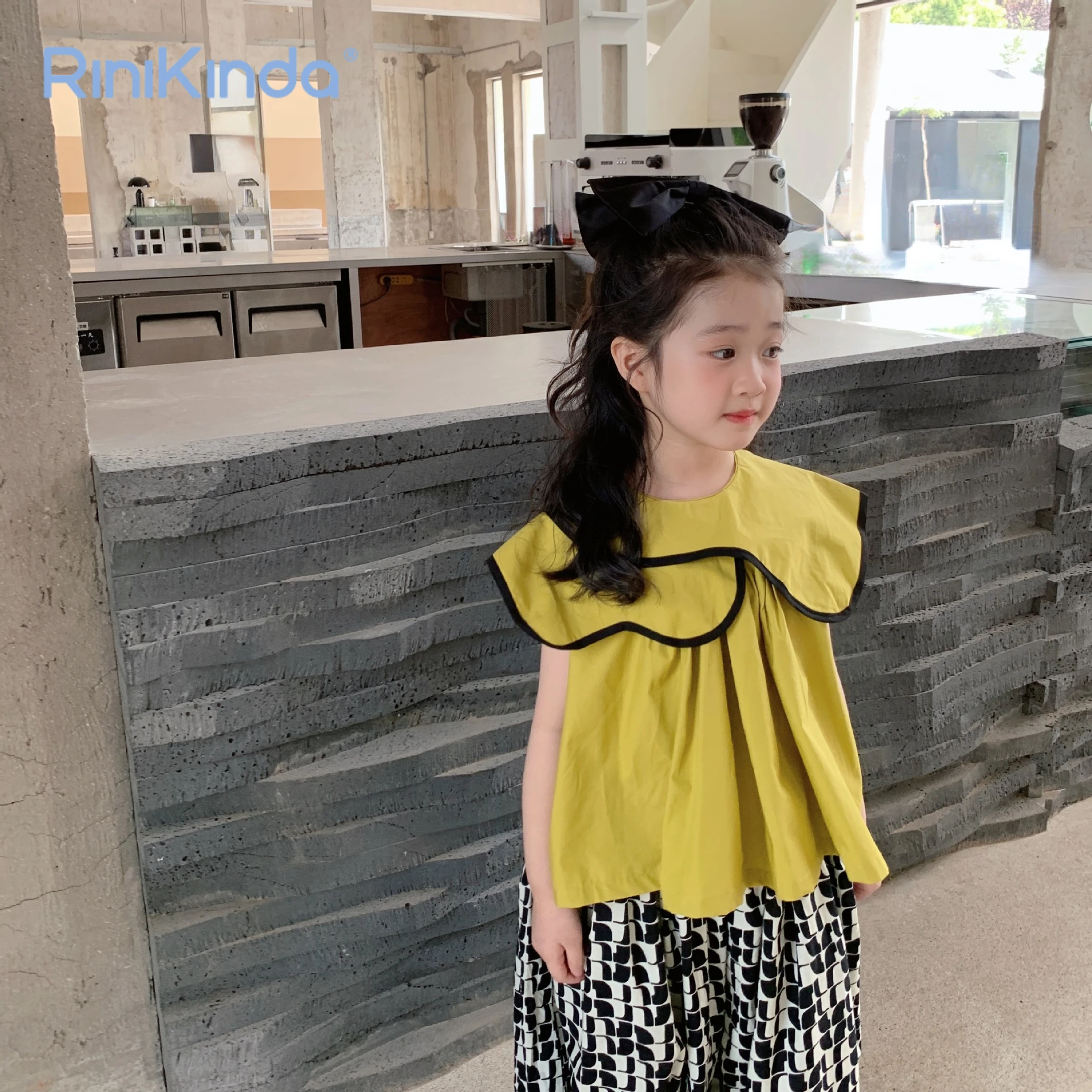 Fashion Girls Shirts Summer Thin Loose Sleeveless Baby Girls Blouse Kids O-neck Pullover Blouses for Girls 2-8 Years
Fashion Girls Shirts Summer Thin Loose Sleeveless Baby Girls Blouse Kids O-neck Pullover Blouses for Girls 2-8 Years