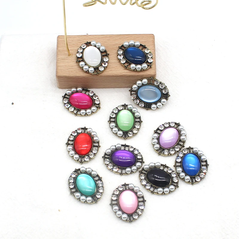10Pcs 20 * 24mm Vintage Oval Cat's Eye Stone Water Diamond Pearl Jewelry Diy Wedding Dress Headwear Bow Decoration Accessories 
10Pcs 20 * 24mm Vintage Oval Cat's Eye Stone Water Diamond Pearl Jewelry Diy Wedding Dress Headwear Bow Decoration Accessories