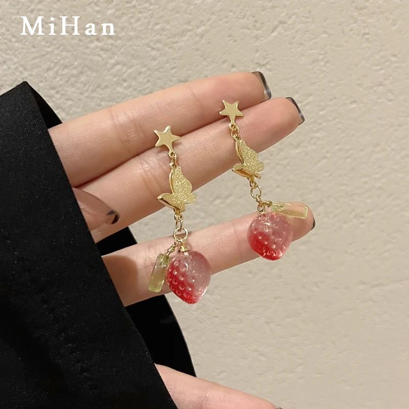 Mihan 925 silver needle Sweet Jewelry Strawberry Earrings 2022 New Trend Star Butterfly Drop Earrings For Celebration Gifts
Mihan 925 silver needle Sweet Jewelry Strawberry Earrings 2022 New Trend Star Butterfly Drop Earrings For Celebration Gifts