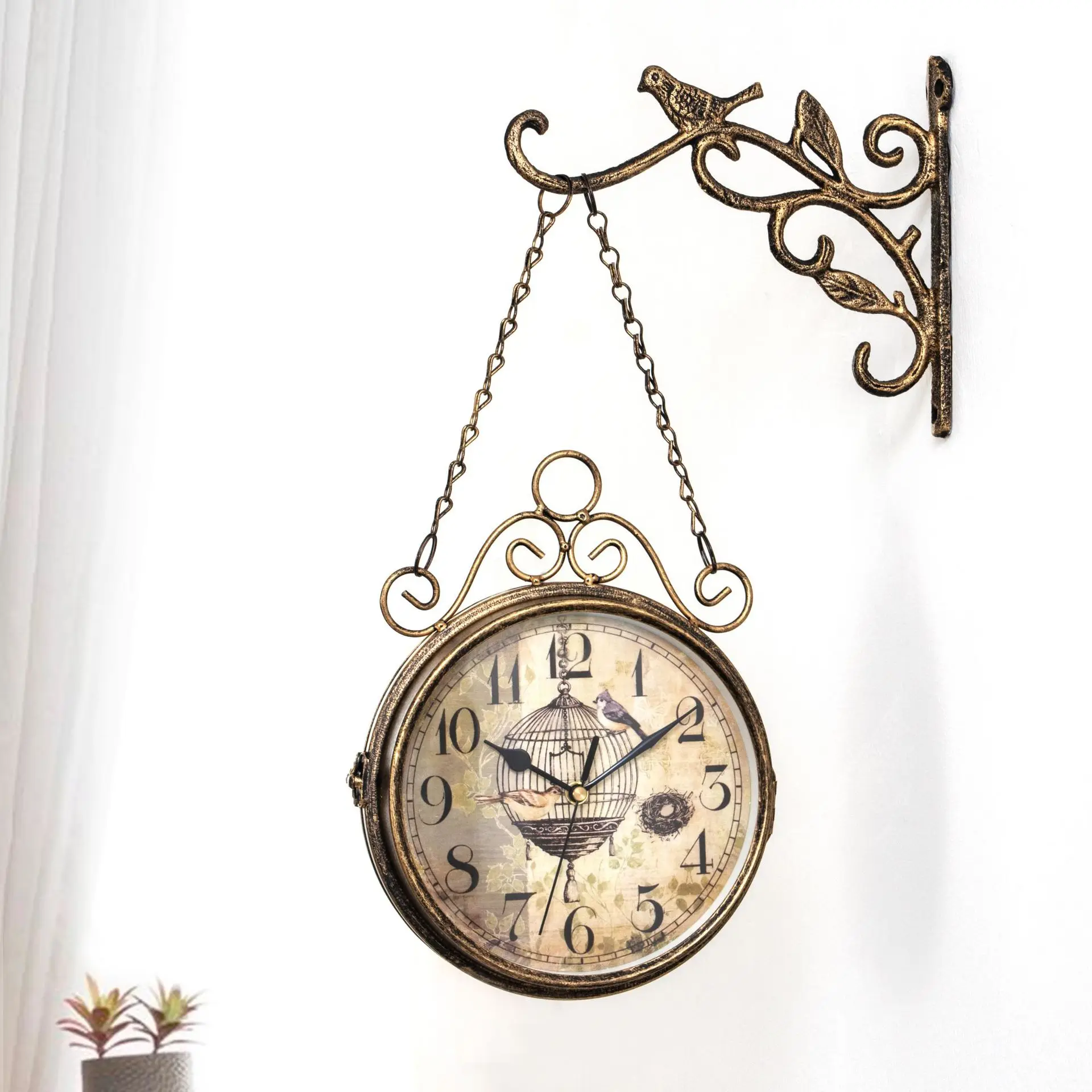 Vintage Wall Clock European Style Clock Creative Double Sided Metal Iron Wall Clock Home Decor Wall Clock Living Room Decoration
Vintage Wall Clock European Style Clock Creative Double Sided Metal Iron Wall Clock Home Decor Wall Clock Living Room Decoration