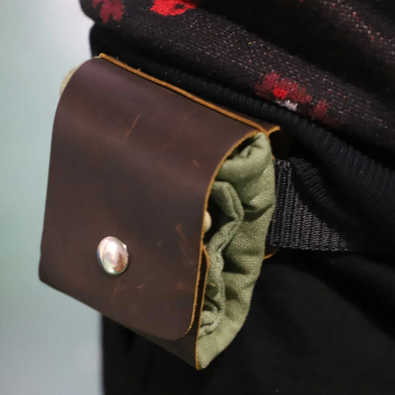 Leather and Canvas Bushcraft Bag Canvas Foraging Pouch for Hiking Camping Treasures Picking Outdoor Camping Storage Belts Bags
Leather and Canvas Bushcraft Bag Canvas Foraging Pouch for Hiking Camping Treasures Picking Outdoor Camping Storage Belts Bags