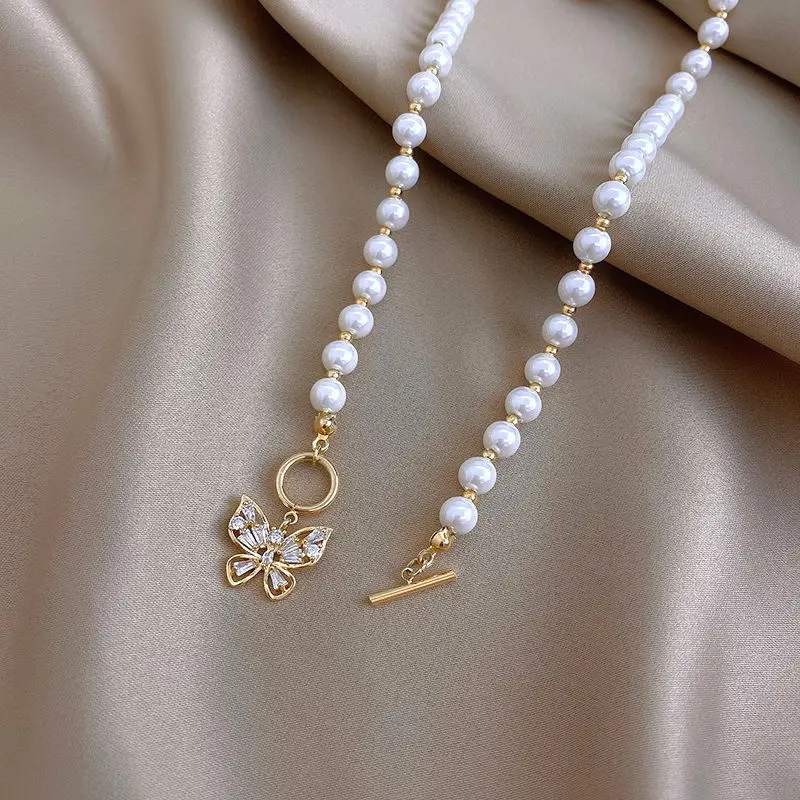 Trend Rhinestone Butterfly Pendant Pearl Necklace for Women Girls Ins Vintage Baroque Clavicle Chain Accessories Jewelry Gifts
Trend Rhinestone Butterfly Pendant Pearl Necklace for Women Girls Ins Vintage Baroque Clavicle Chain Accessories Jewelry Gifts