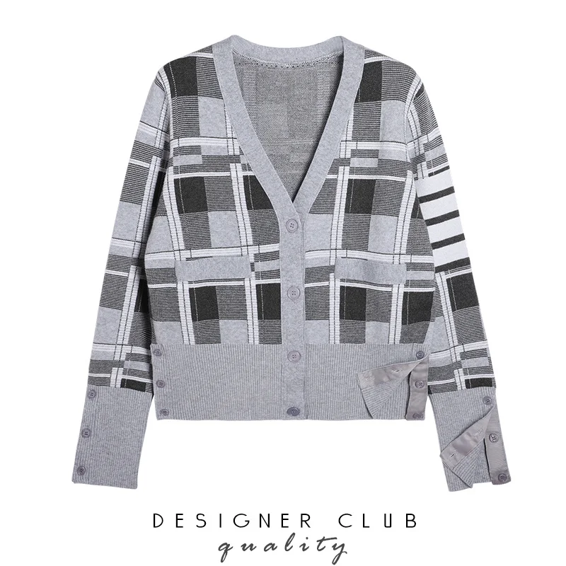 Новинка на раннюю осень, полосатый клетчатый свитер, куртка, кардиган, Женский студенческий стиль, свободный Универсальный вязаный Топ 
Новинка на раннюю осень, полосатый клетчатый свитер, куртка, кардиган, Женский студенческий стиль, свободный Универсальный вязаный Топ