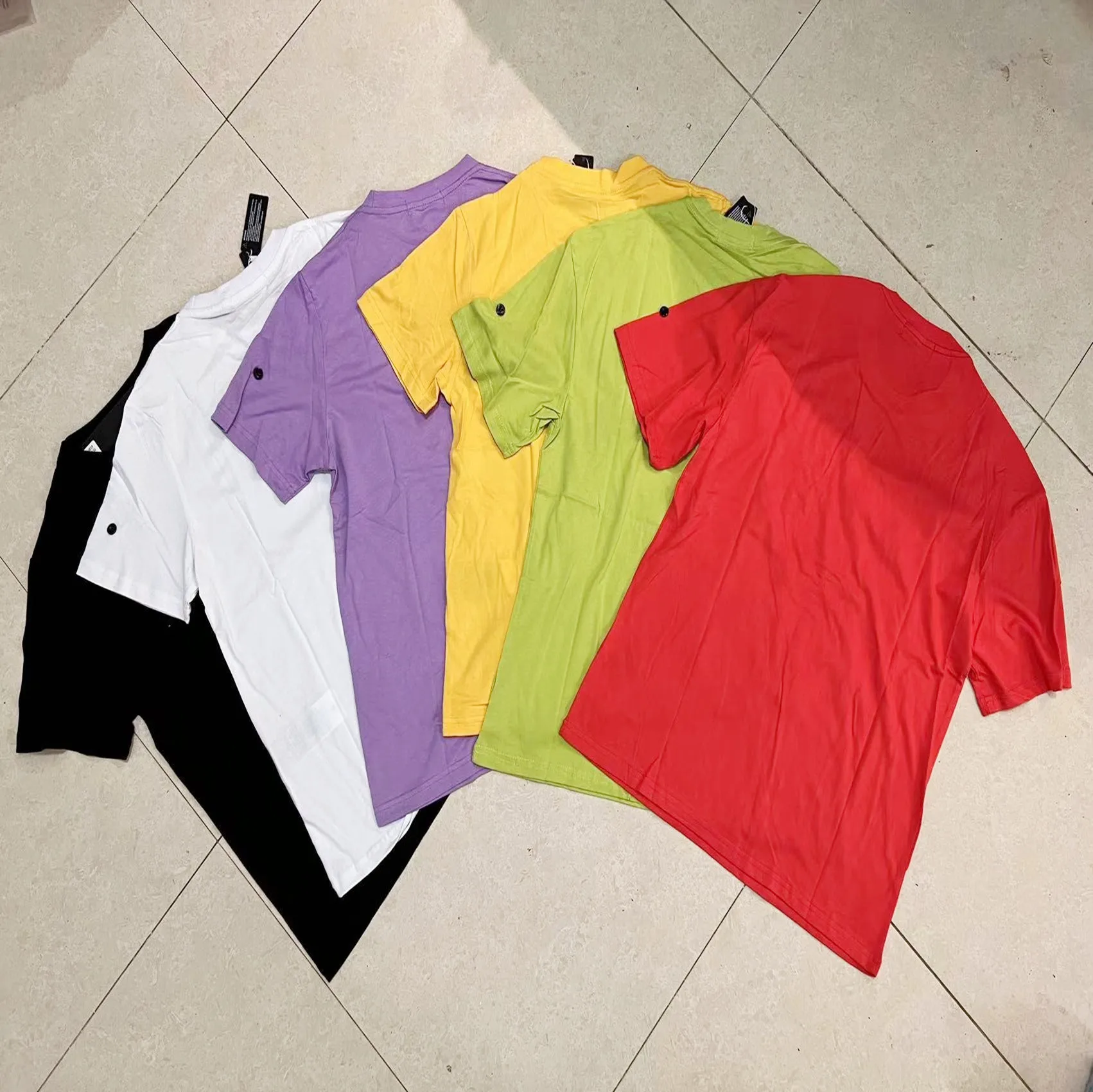 2023 Summer Men Women Classic Compass Armband Embroidered High Quality T Shirt Men Clothing Short Sleeve T-shirt Tops Tee
2023 Summer Men Women Classic Compass Armband Embroidered High Quality T Shirt Men Clothing Short Sleeve T-shirt Tops Tee