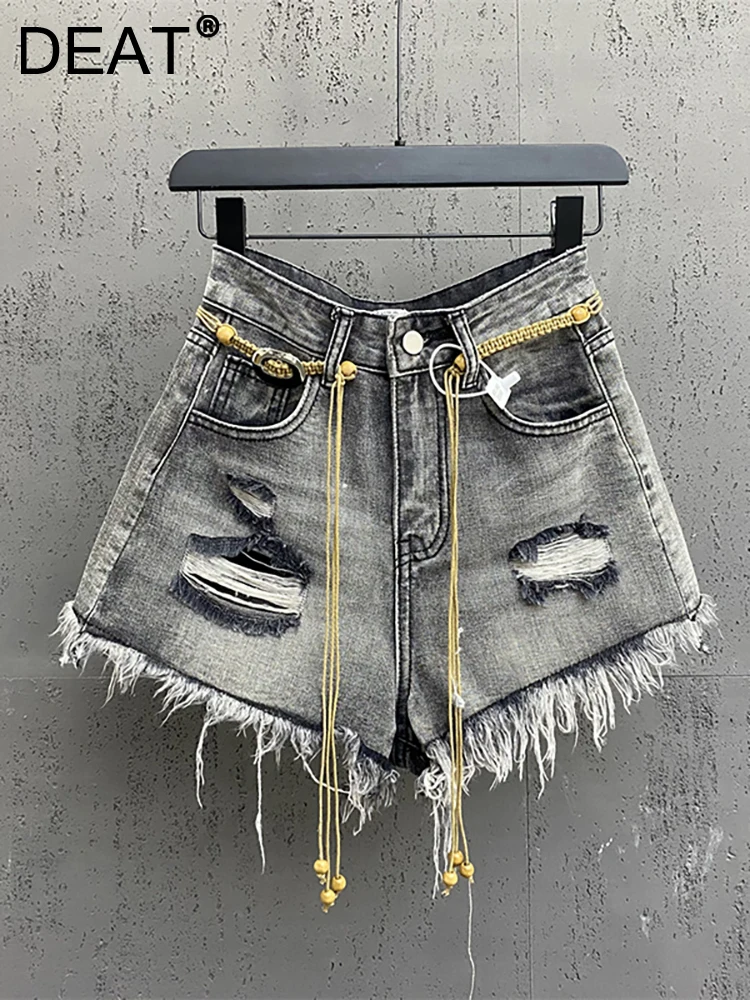 DEAT women's denim shorts high waist destroy wash Distressed burrs beading beltt short pants 2023 summer new fashion 29L2611
DEAT women's denim shorts high waist destroy wash Distressed burrs beading beltt short pants 2023 summer new fashion 29L2611