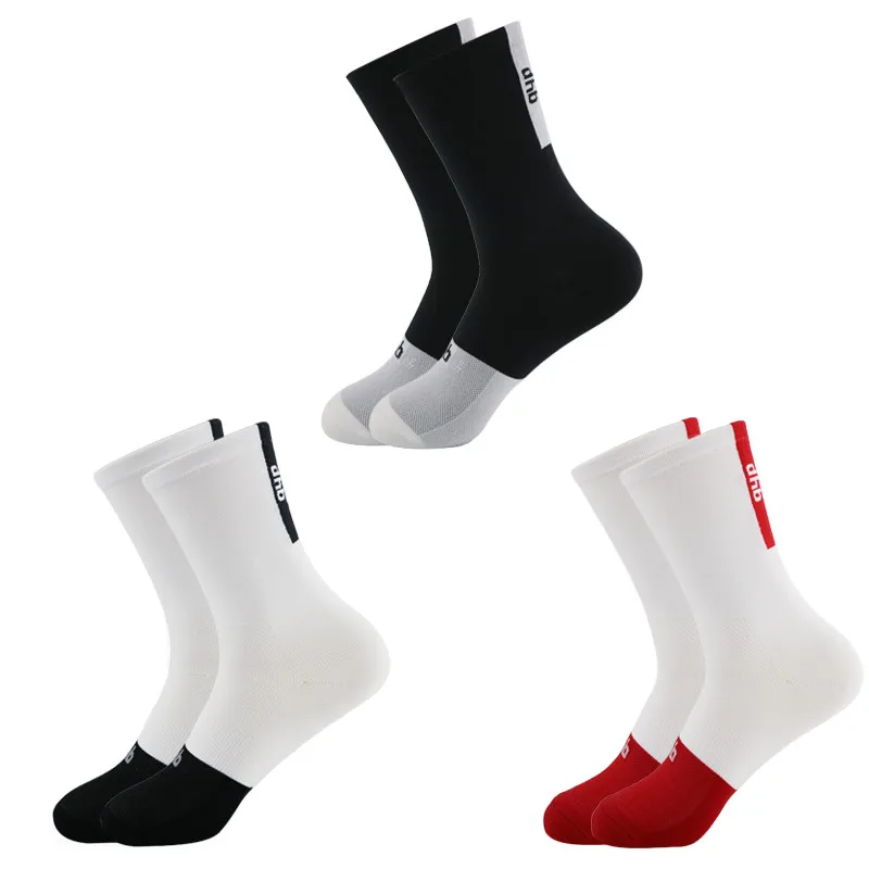 High quality Professional brand sport socks Breathable Road Bicycle Socks Outdoor Sports Racing Cycling Sock Footwear
High quality Professional brand sport socks Breathable Road Bicycle Socks Outdoor Sports Racing Cycling Sock Footwear