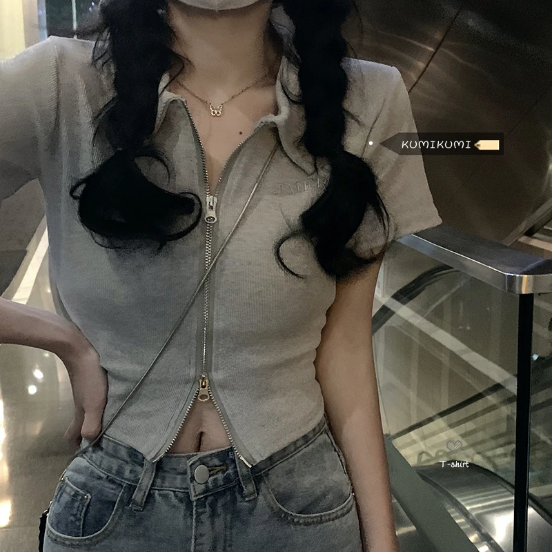 Grey Polo neck short navel exposed T-shirt women's summer design sexy girl zipper short sleeve top ins bottoms fashion
Grey Polo neck short navel exposed T-shirt women's summer design sexy girl zipper short sleeve top ins bottoms fashion