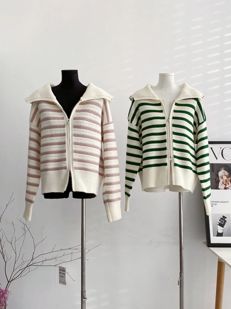 Autumn Winter Women Basic Striped Cardigan Sweater Female Long Sleeve Design Hooded Zipper Knitted Soft 90s Fashion Pullover
Autumn Winter Women Basic Striped Cardigan Sweater Female Long Sleeve Design Hooded Zipper Knitted Soft 90s Fashion Pullover