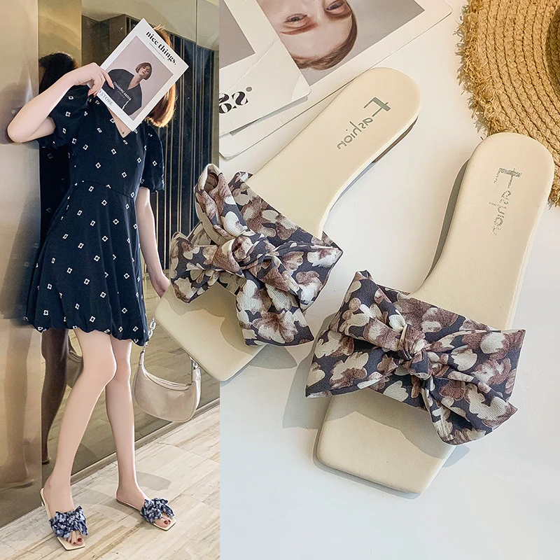 Slippers 2023 Summer Fashion Sandals Shoe Women Bow Summer Sandals Slipper Indoor Outdoor Flip-flops Beach Shoes Female Slippers
Slippers 2023 Summer Fashion Sandals Shoe Women Bow Summer Sandals Slipper Indoor Outdoor Flip-flops Beach Shoes Female Slippers
