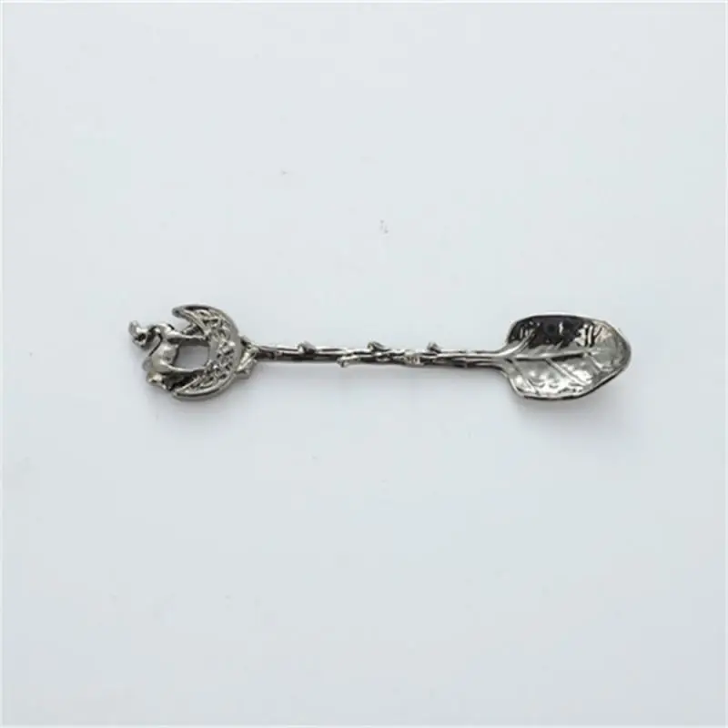 Curved Handle Design Retro Style Coffee Spoon Easy Cleaning Food Grade Star Moon Camel Spoon One-piece Molding Overall Thick 
Curved Handle Design Retro Style Coffee Spoon Easy Cleaning Food Grade Star Moon Camel Spoon One-piece Molding Overall Thick