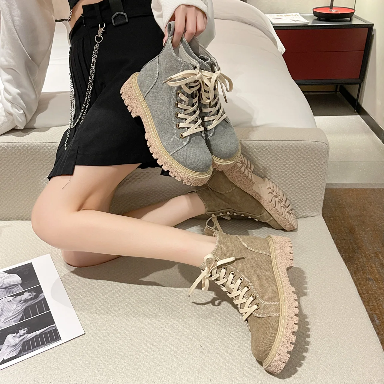 2021 Autumn Winter Street Canvas Ankle Boots Gothic Platform Shoes Short Motorcycle Boots Women Fashion Lace Up Combat Boots
2021 Autumn Winter Street Canvas Ankle Boots Gothic Platform Shoes Short Motorcycle Boots Women Fashion Lace Up Combat Boots