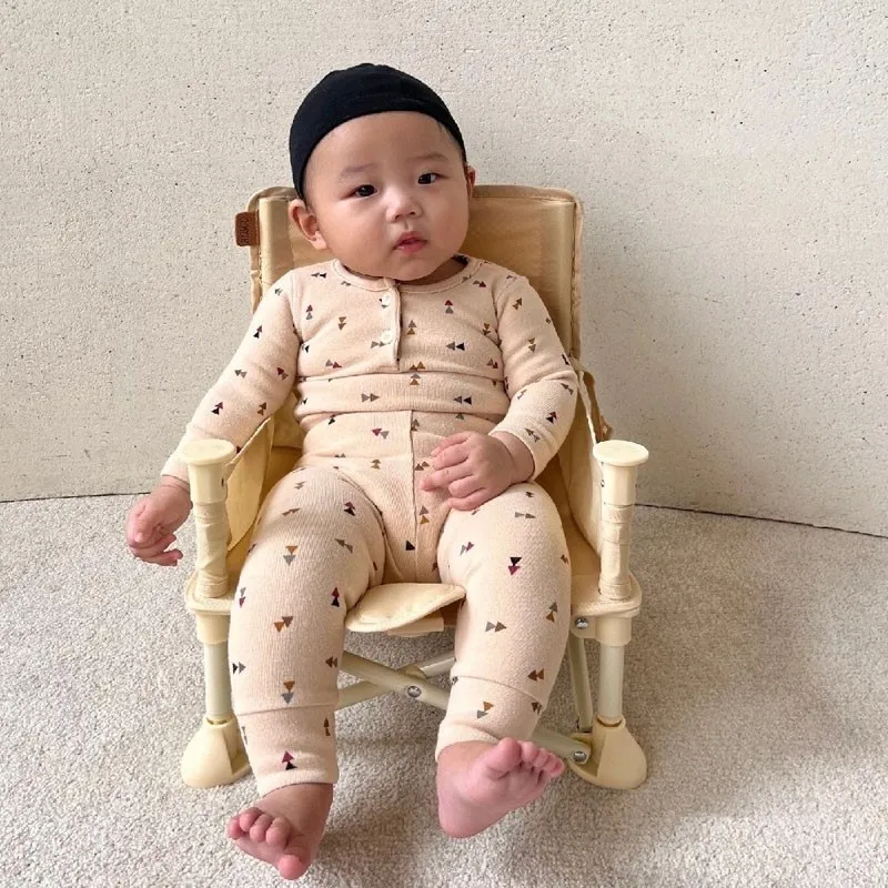 2022 Autumn Warm Homewear Set Girls Pullover Triangle Long Sleeves T-shirt Inside Tops+ Elasticity Cotton Leggings 2pc Boys Suit
2022 Autumn Warm Homewear Set Girls Pullover Triangle Long Sleeves T-shirt Inside Tops+ Elasticity Cotton Leggings 2pc Boys Suit