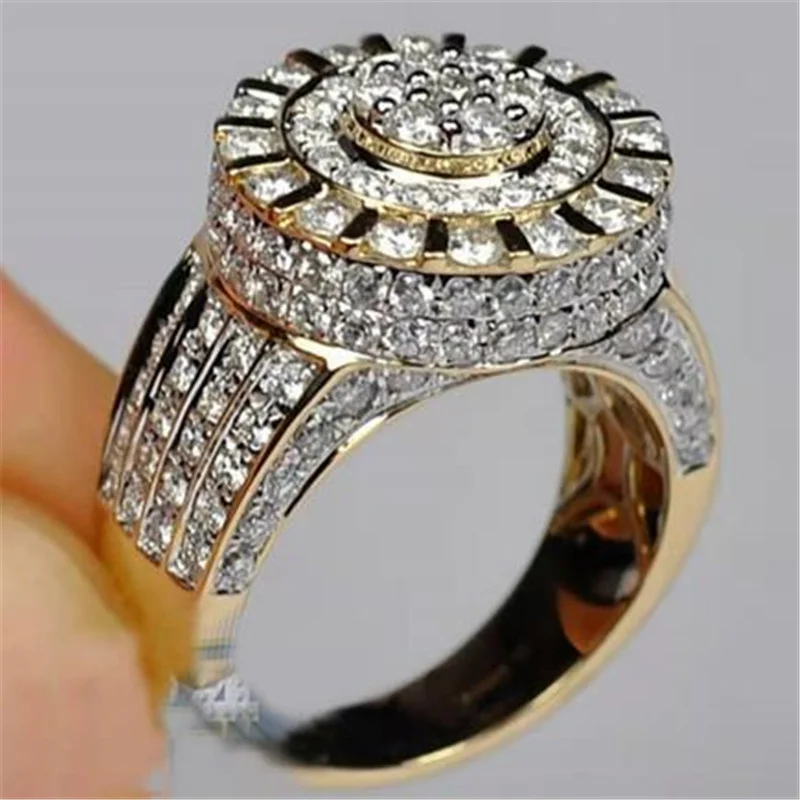 Hot Sale Golden Crystal Zircon Round Ring for Men Engagement Party Wedding Rings Jewelry Hand Accessories Size 6-13
Hot Sale Golden Crystal Zircon Round Ring for Men Engagement Party Wedding Rings Jewelry Hand Accessories Size 6-13