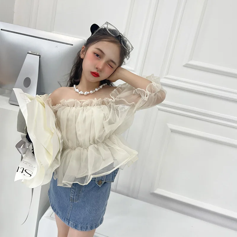 Girls' one-shoulder top 2022 summer new square neck mesh chiffon sweet puff sleeves short sleeves
Girls' one-shoulder top 2022 summer new square neck mesh chiffon sweet puff sleeves short sleeves