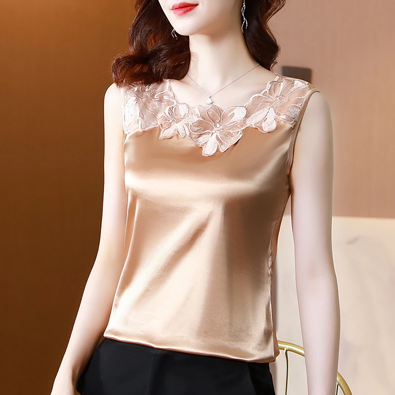 Fashion Blouse Women Silk Sleeveless Vest Satin Ladies Tops Appliques Elegant Blue Womens Tops and Blouses Basic Woman Clothing
Fashion Blouse Women Silk Sleeveless Vest Satin Ladies Tops Appliques Elegant Blue Womens Tops and Blouses Basic Woman Clothing