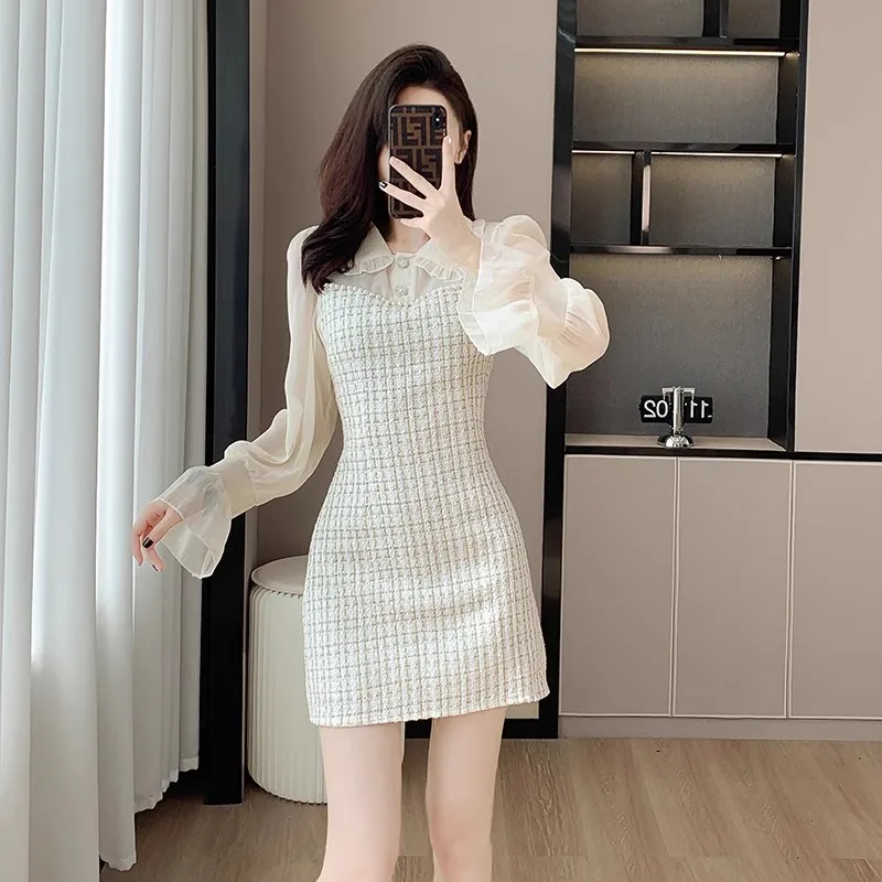 Autumn And Winter New Fashion Tweed Patchwork Chiffon Flare Sleeve Mini Dress For Women Fake Two Pieces Beading Sweet Dresses
Autumn And Winter New Fashion Tweed Patchwork Chiffon Flare Sleeve Mini Dress For Women Fake Two Pieces Beading Sweet Dresses