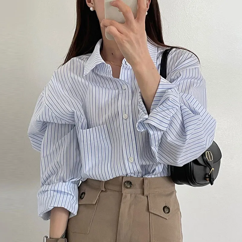Clothland Women Stylish Striped Blouse Long Sleeve One Pocket Shirt Basic Classic Female Office Wear Loose Tops LA398
Clothland Women Stylish Striped Blouse Long Sleeve One Pocket Shirt Basic Classic Female Office Wear Loose Tops LA398