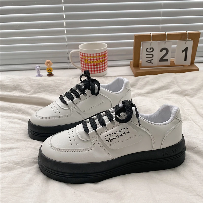 2022 Women's Spring/Summer Casual Sports Shoes Thick Sole Comfortable Women's Fashion Breathable Lace-Up Vulcanized Shoes PU
2022 Women's Spring/Summer Casual Sports Shoes Thick Sole Comfortable Women's Fashion Breathable Lace-Up Vulcanized Shoes PU
