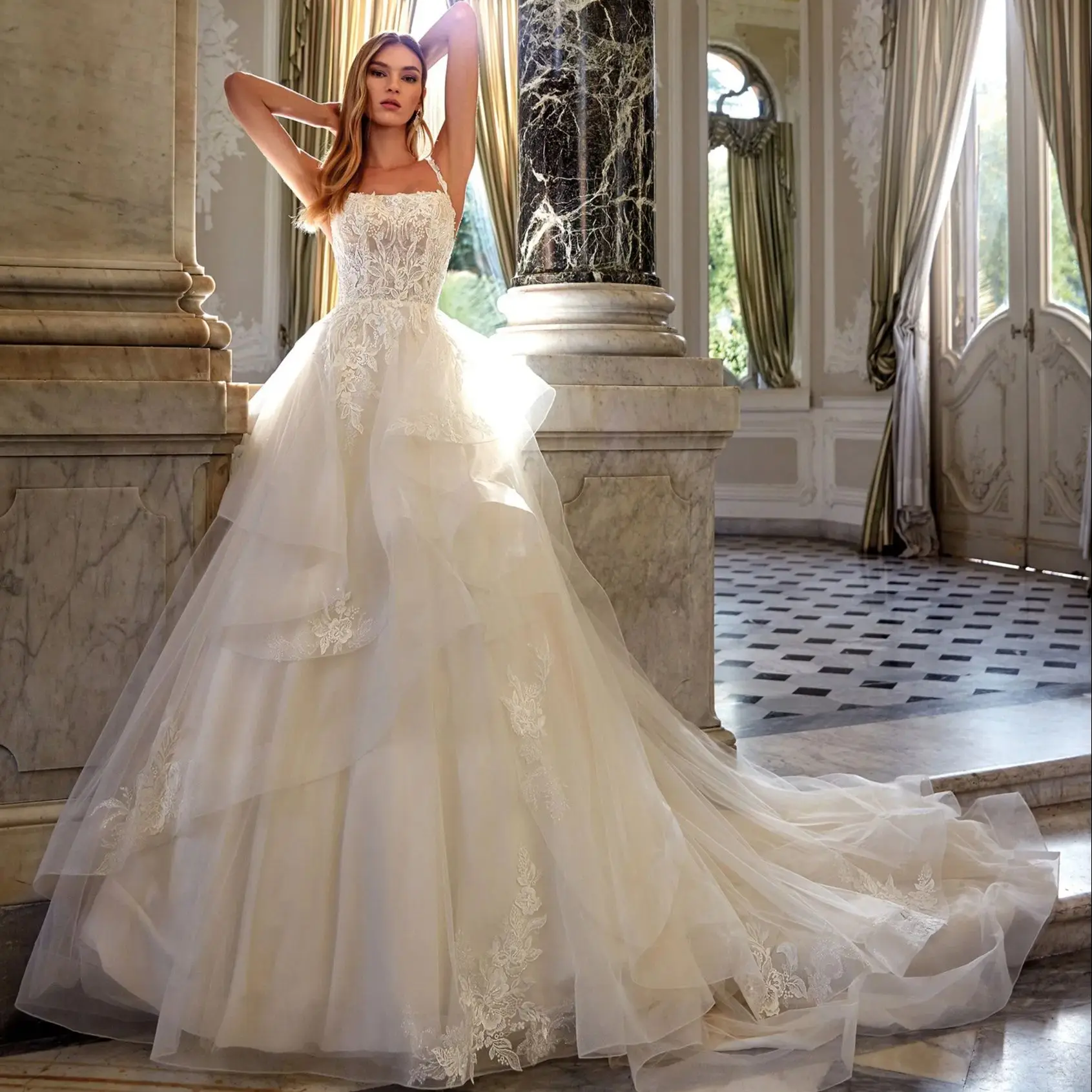

Classic Princess Wedding Dress Lace Appliqued Sparkly Sequined Spaghetti Straps Bridal Gown Tiered Ruffles Vestidos De Novia