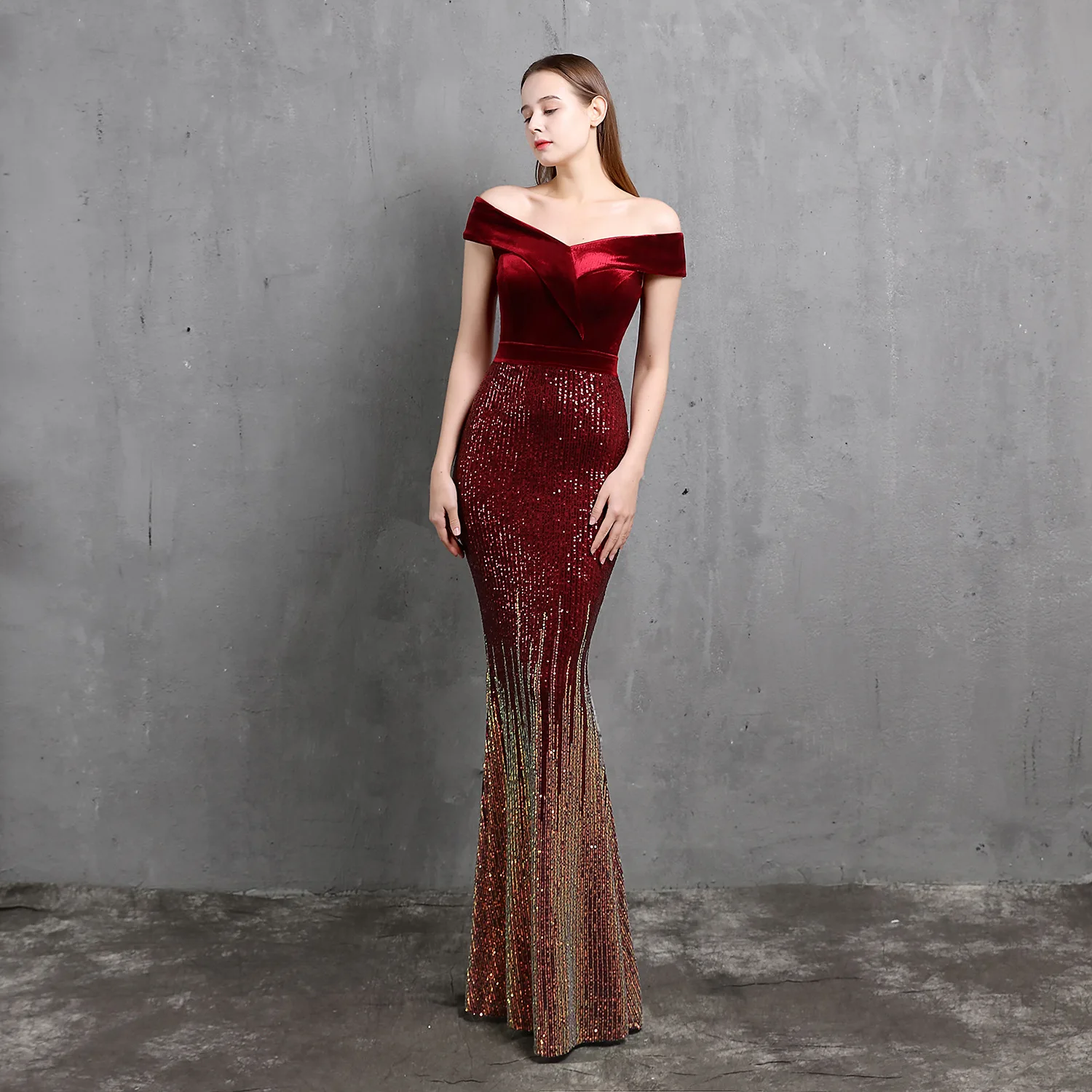Off The Shoulder Mermaid Formal Evening Dress for Party Sequined Beading Long Velet Backless Large Women Burgundy Dress
Off The Shoulder Mermaid Formal Evening Dress for Party Sequined Beading Long Velet Backless Large Women Burgundy Dress