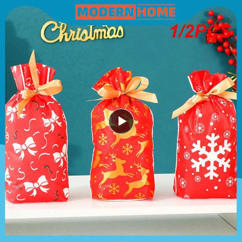 1/2PCS New Year 2022 Candy Bag Santa Gift Bag Snowflake Crisp Drawstring Bag Merry Christmas Decorations for Home Noel Present 
1/2PCS New Year 2022 Candy Bag Santa Gift Bag Snowflake Crisp Drawstring Bag Merry Christmas Decorations for Home Noel Present