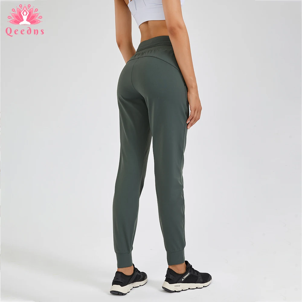 Qeedns 10 Colors Basic Cozy Drawstring Sport Joggers Women Leisure Plain Workout Training Sweatpants with Side Pockets XS-XL
Qeedns 10 Colors Basic Cozy Drawstring Sport Joggers Women Leisure Plain Workout Training Sweatpants with Side Pockets XS-XL