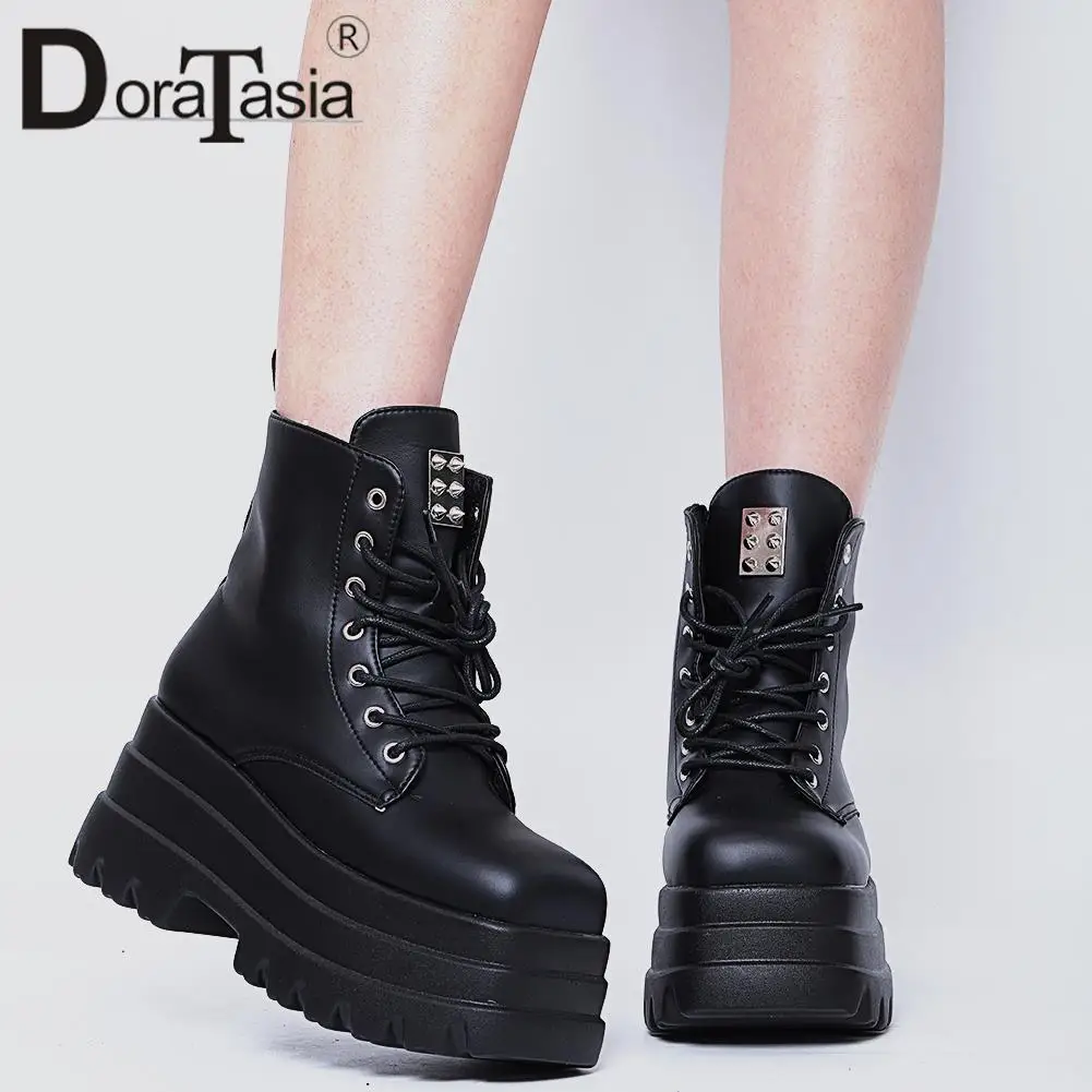 Brand New Ladies Platform Boots Fashion Rivet Punk Wedges High Heels women's Boots 2022 Casual Party Goth Street Shoes Woman
Brand New Ladies Platform Boots Fashion Rivet Punk Wedges High Heels women's Boots 2022 Casual Party Goth Street Shoes Woman