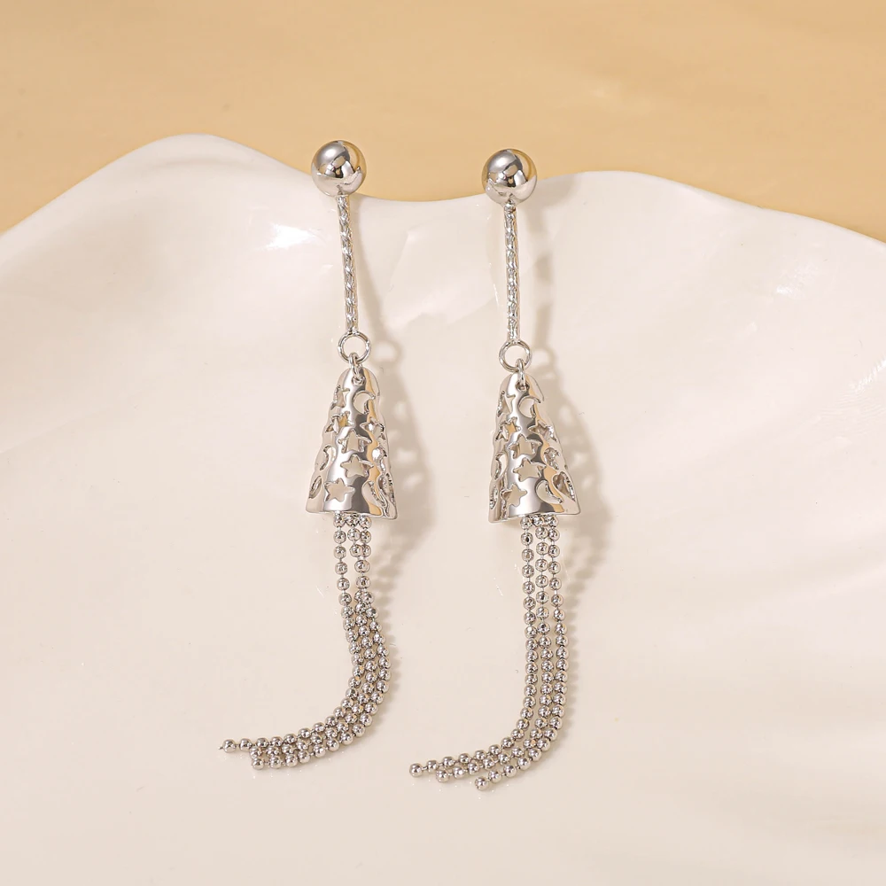 Korea Luxury Metal Long Tassel Silvery Earrings For Women Fashion Elegant Wedding Bridal Eardrop Party Jewelry Accessories Gift
Korea Luxury Metal Long Tassel Silvery Earrings For Women Fashion Elegant Wedding Bridal Eardrop Party Jewelry Accessories Gift