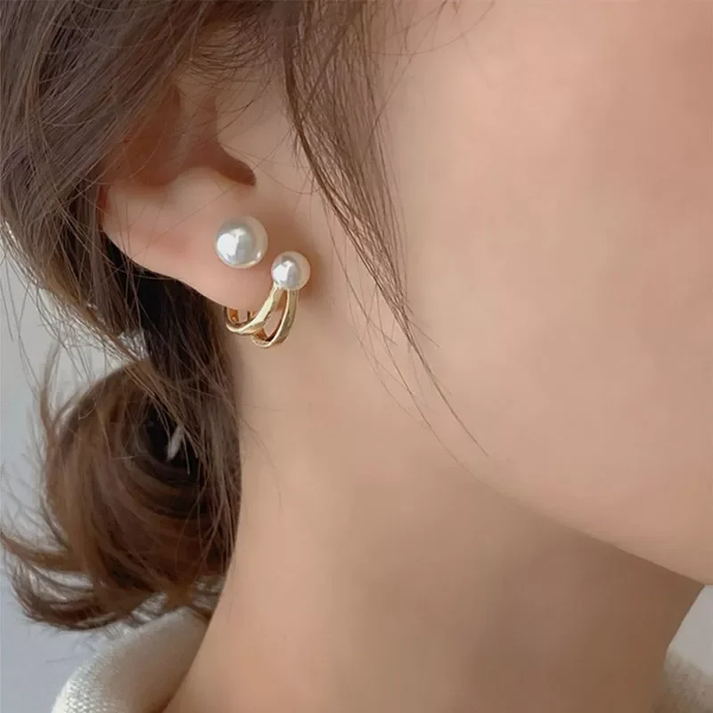 New Simple Celebrity Style Gold Pearl Stud Earrings For Woman 2021 Korean Fashion Jewelry Wedding Girl's Sweet Accessories
New Simple Celebrity Style Gold Pearl Stud Earrings For Woman 2021 Korean Fashion Jewelry Wedding Girl's Sweet Accessories
