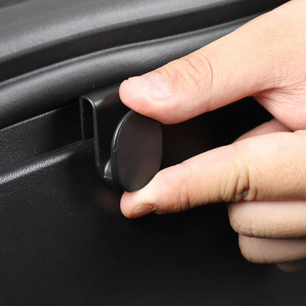 High Quality Trunk Hook Hanger Grocery Bag Cargo Hook Holder Hooker Interior Accessories ABS Black For Tesla Model Y
High Quality Trunk Hook Hanger Grocery Bag Cargo Hook Holder Hooker Interior Accessories ABS Black For Tesla Model Y