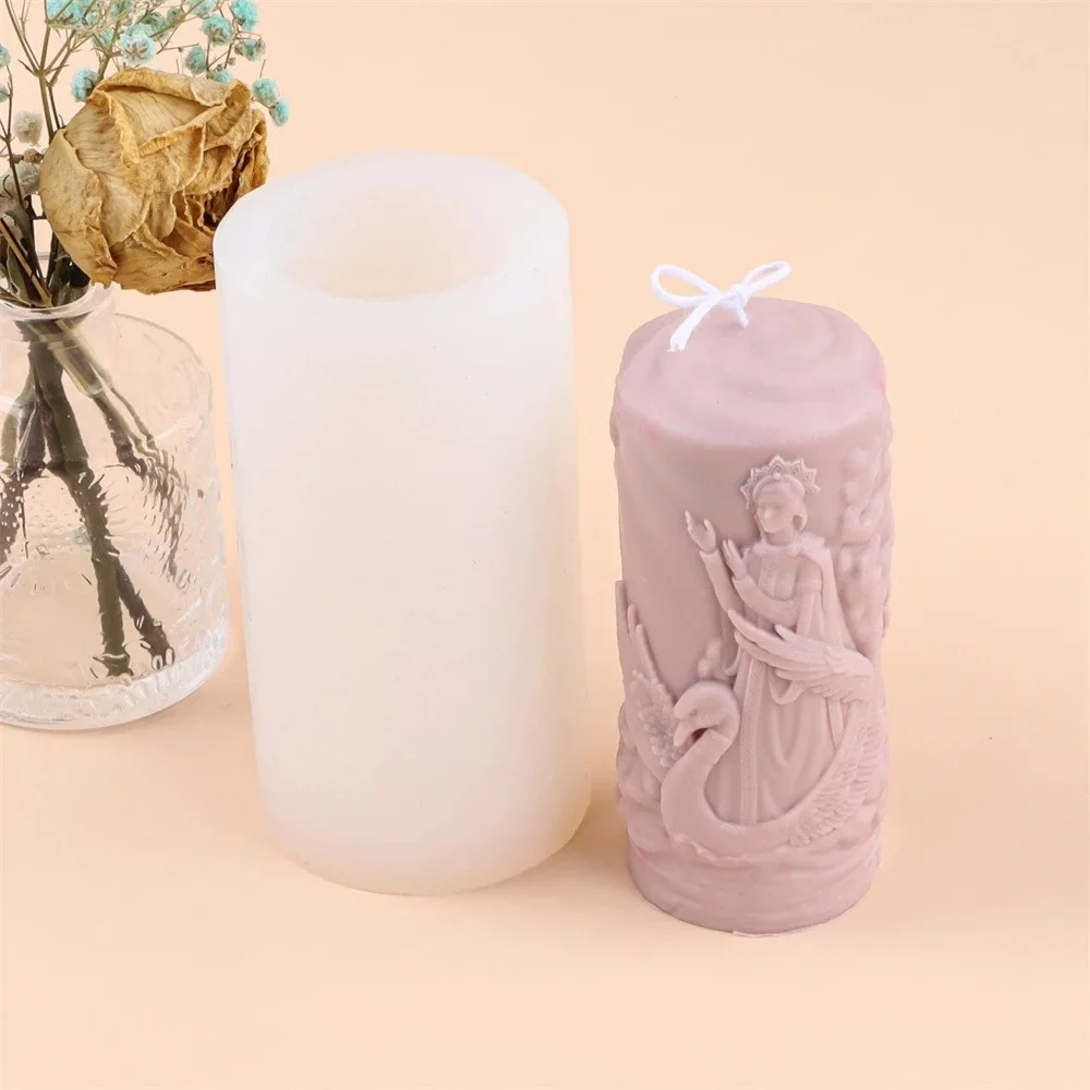 

3D Crane Carved Cylindrical Jesus Scented Candle Mould DIY European Style Relief Flower Candle Making Aromatherapy Plaster Molds