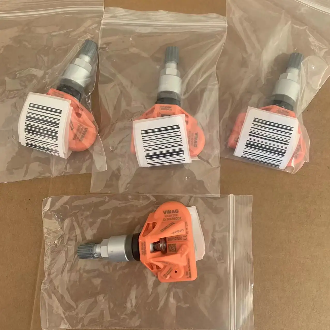 Датчик давления в шинах MQB VW Audi TPMS 4 шт.
Датчик давления в шинах MQB VW Audi TPMS 4 шт.