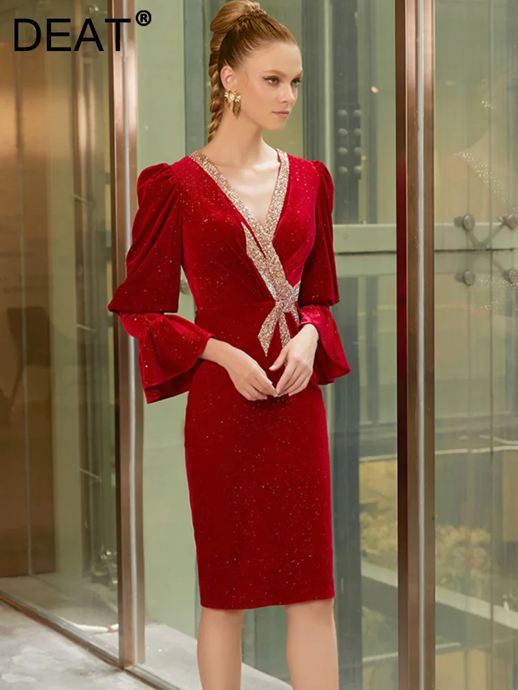 DEAT Women's Fashion Evening Dress V-neck Long Sleeve Sprinkling Gold Sequins Elegant Velvet Dresses Autumn 2023 New 13DB3133
DEAT Women's Fashion Evening Dress V-neck Long Sleeve Sprinkling Gold Sequins Elegant Velvet Dresses Autumn 2023 New 13DB3133